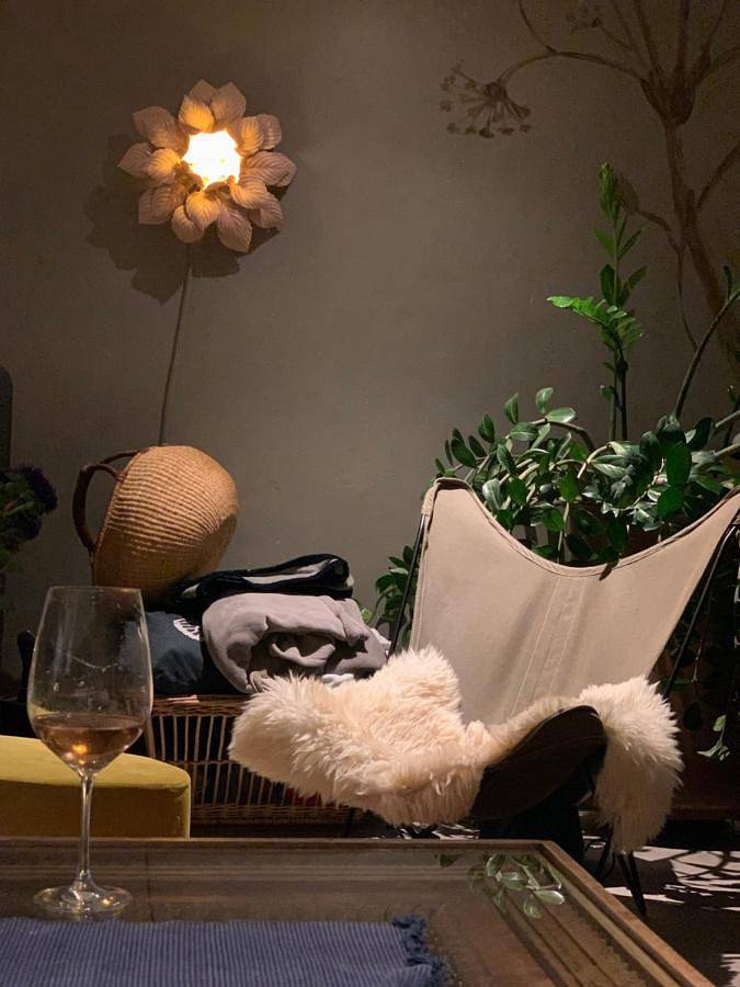 Location de vacances pour 14 personnes, avec jardin et piscine à La Jarrie - 2