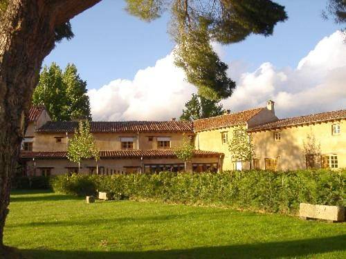 Hôtel pour 2 personnes, avec Terrasse ainsi que Jardin et Piscine à Sahagún