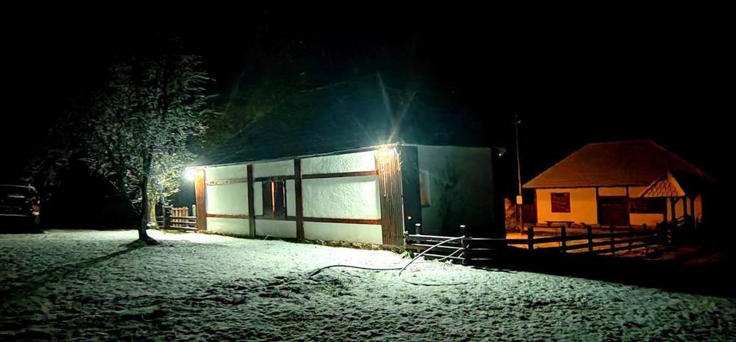 Location de vacances pour 4 personnes, avec vue et jardin à Kosjerić - 4