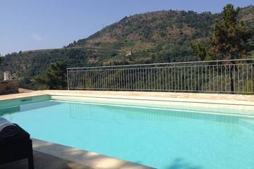 Location de vacances pour 6 personnes, avec jardin à Camporosso