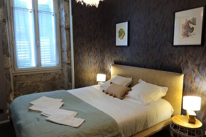 Appartamento intero, L'Eau Vive, Jacuzzi and Sauna in the old town 5* in Annecy, Annecy (commune)