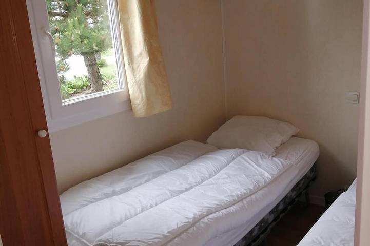 Location de vacances pour 4 personnes, avec jardin à Saint-Maurice-en-Cotentin - 2