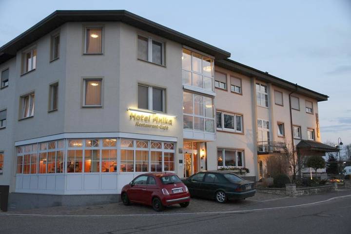 Hotel für 2 Personen, mit Terrasse und Garten in Neuenburg am Rhein