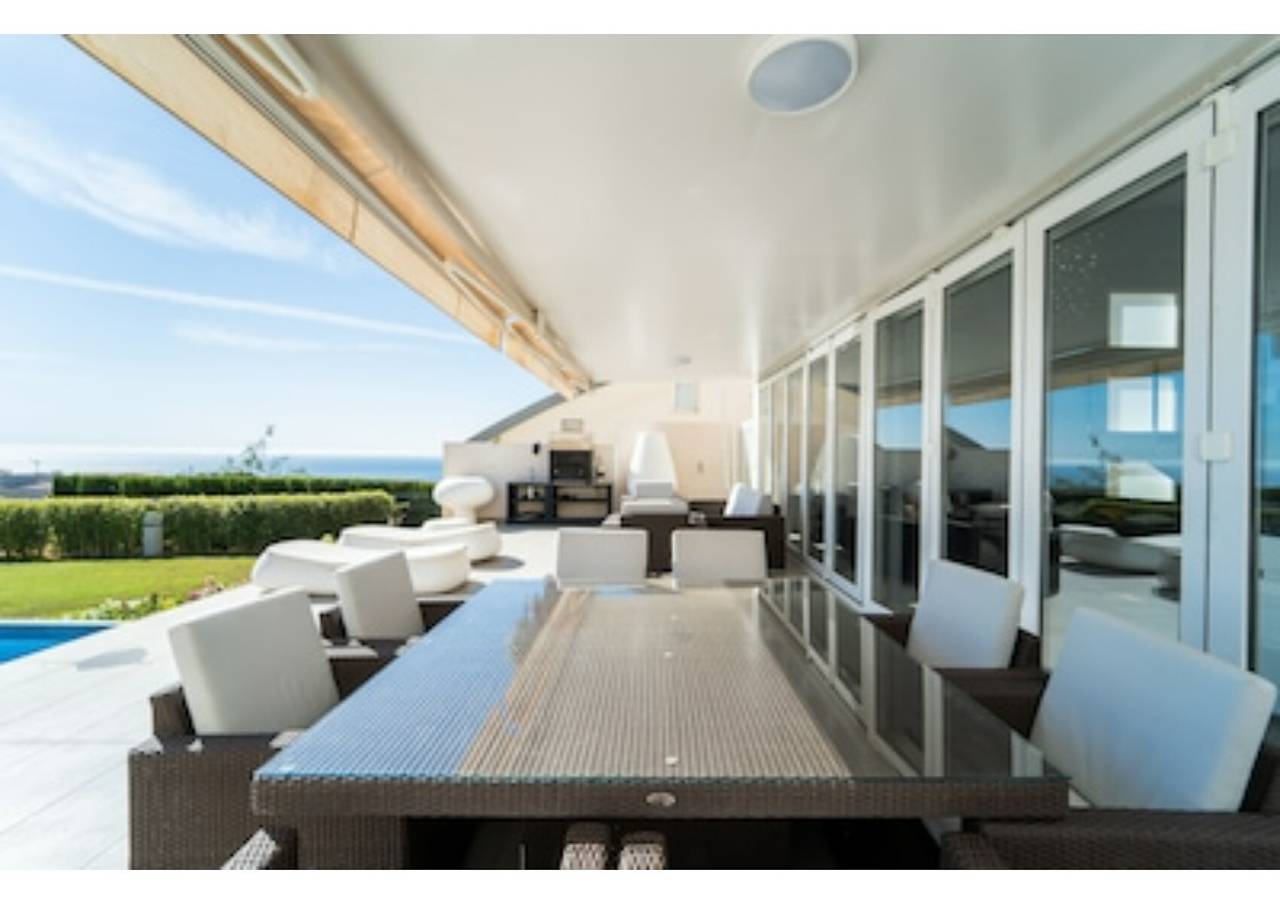 Villa "El Higuerón Con Vistas Al Mar" with Sea View, Private Pool & Wi-Fi in La Capellania, Benalmádena