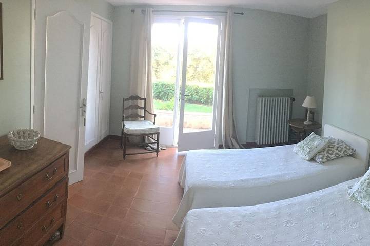 Grande villa belle vue golfe St Tropez avec Piscine .Ste Maxime-Beauvallon in Grimaud, Côte méditerranéenne (France)
