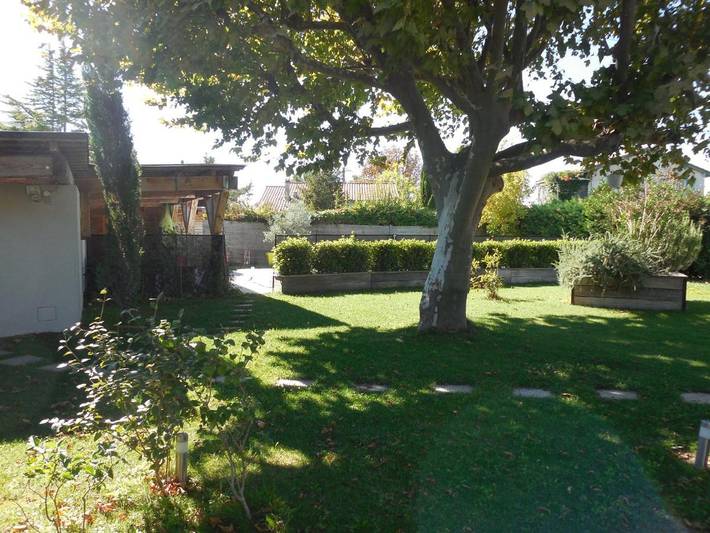 Chambre d’hôte pour 2 personnes, avec jardin ainsi que terrasse et piscine à L'Isle-sur-la-Sorgue - 4