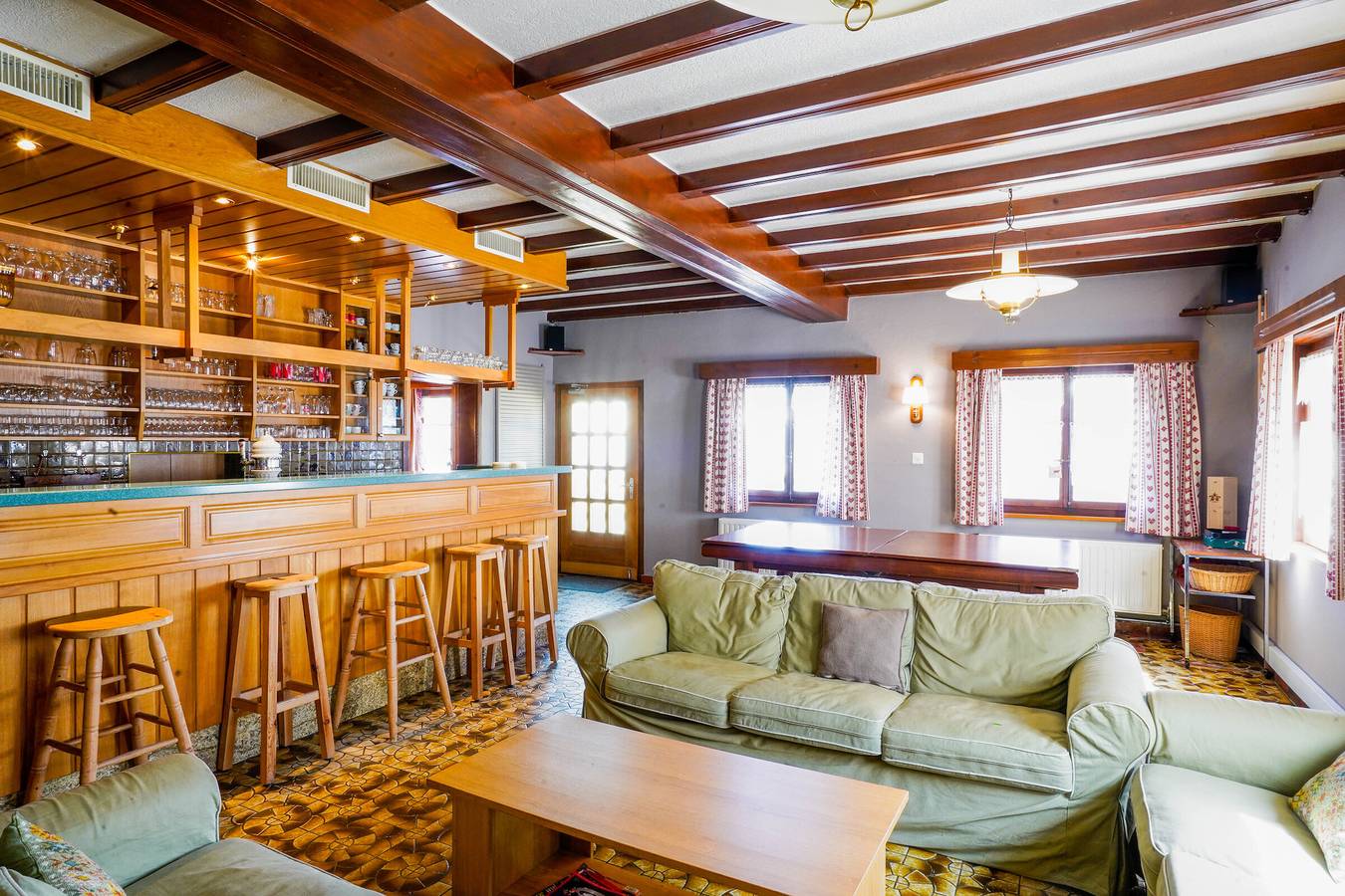 Casa Rural para 14 personas con balcón/terraza in Les Masses, Vex