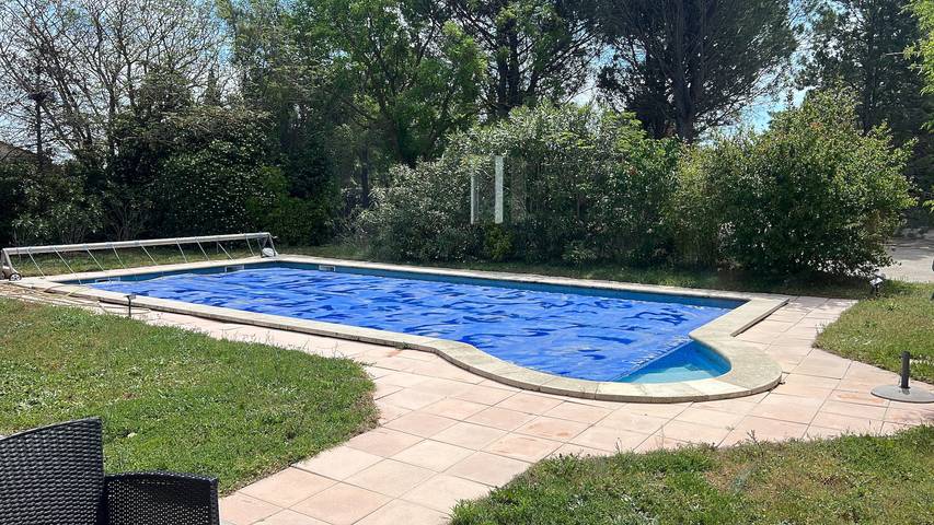 Location de vacances pour 12 personnes, avec jardin à Châteauneuf-de-Gadagne - 3
