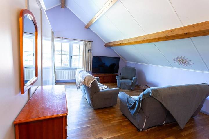 Gîte pour 12 personnes, avec terrasse à Fleurus - 2
