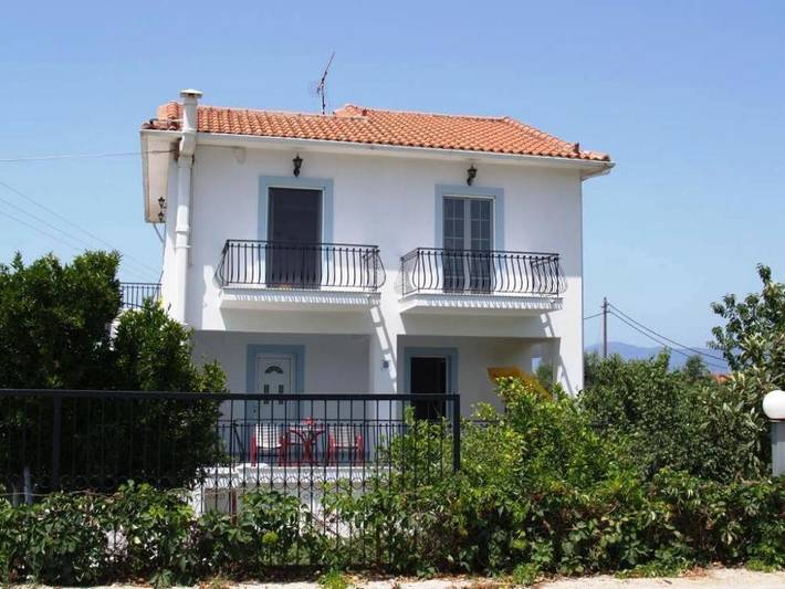 Διαμερίσματα διακοπών για 6 άτομα, με θέα και κήπο στη Σάμη