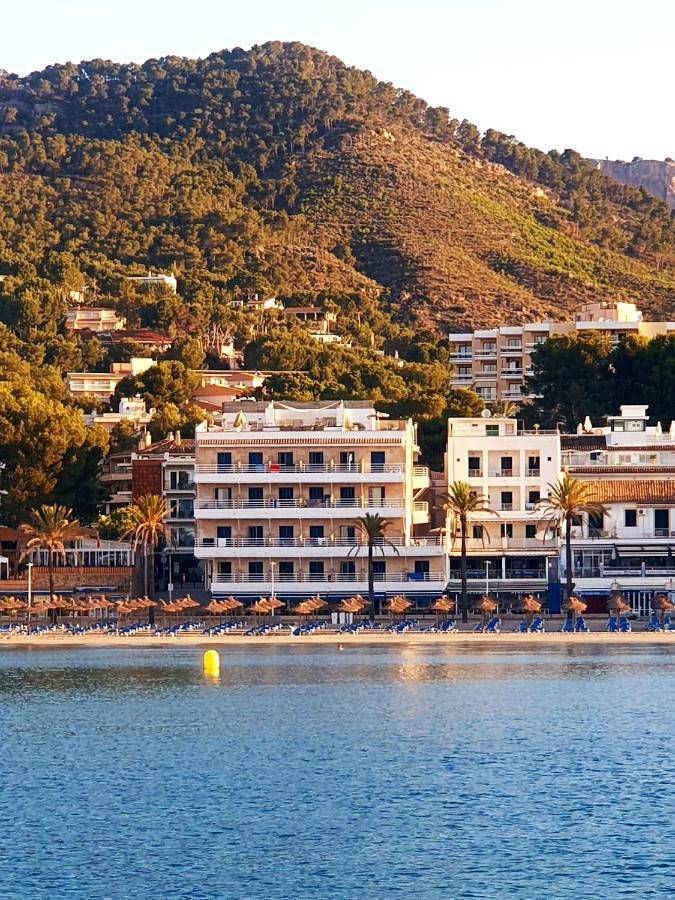 Hotel für 2 Personen, mit Balkon und Terrasse sowie Pool und Ausblick in Peguera
