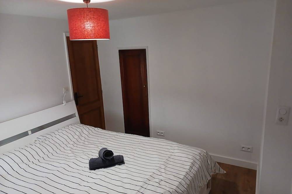 A charming village house with a long-standing tradition in Roujan, Mittelmeerküste (Frankreich)