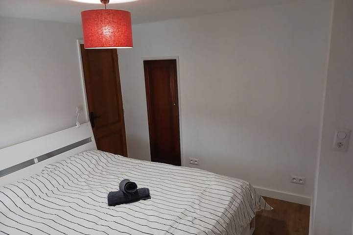 A charming village house with a long-standing tradition in Roujan, Costa mediterránea (Francia)