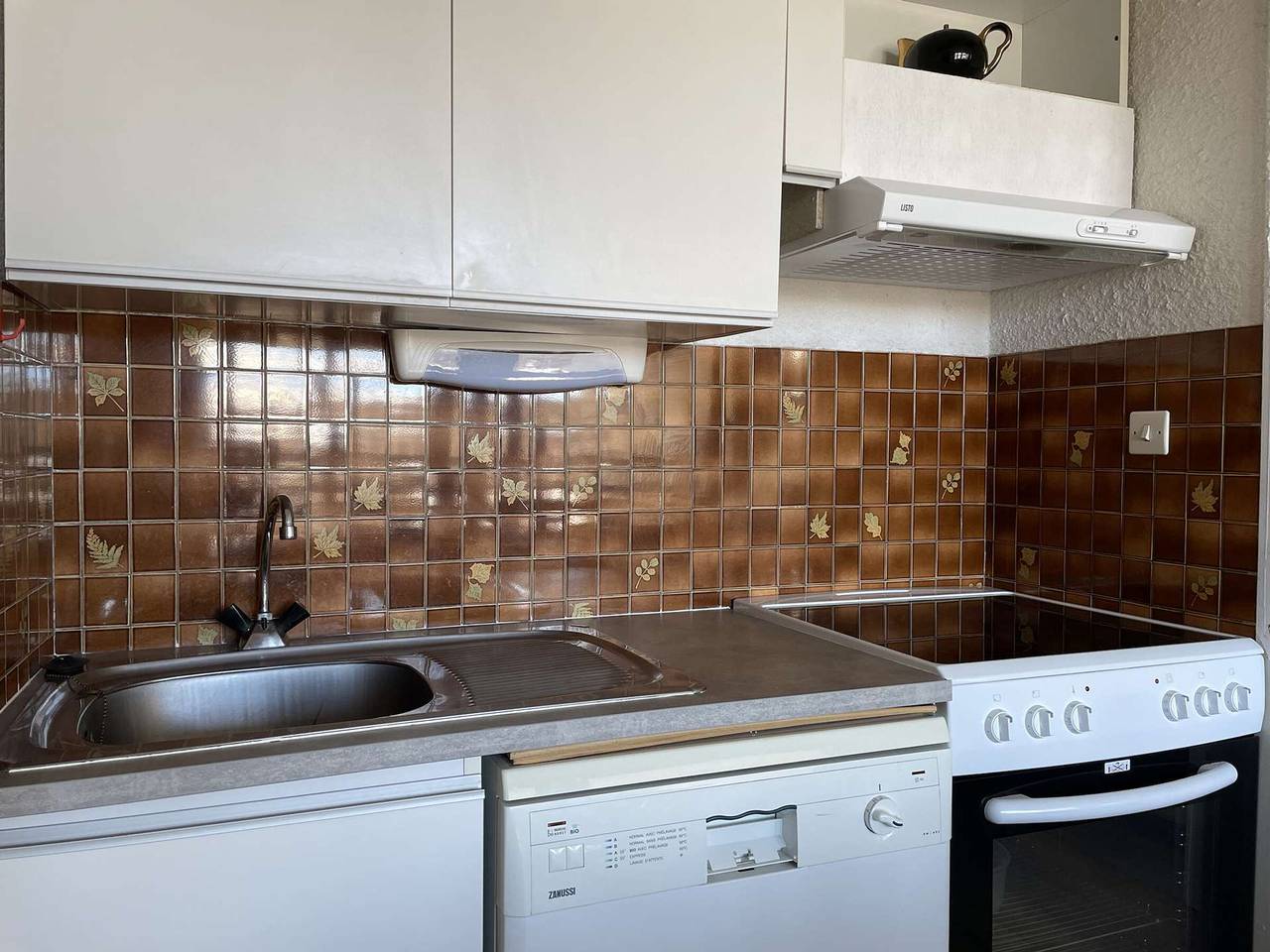 Appartement entier, Charmant Studio 4 Pers avec Balcons, Parking et Accès Direct aux Pistes – Montgenèvre in Montgenèvre, Région de Briançon