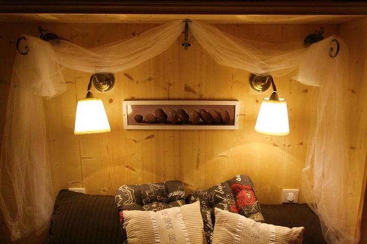 Gîte pour 4 personnes, avec balcon et jacuzzi, animaux acceptés à Lavaurette - 3