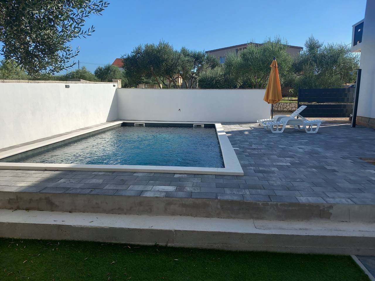 Ganze Ferienwohnung, Ferienwohnung für 5 Personen mit Garten in Novigradsko More, Zadar