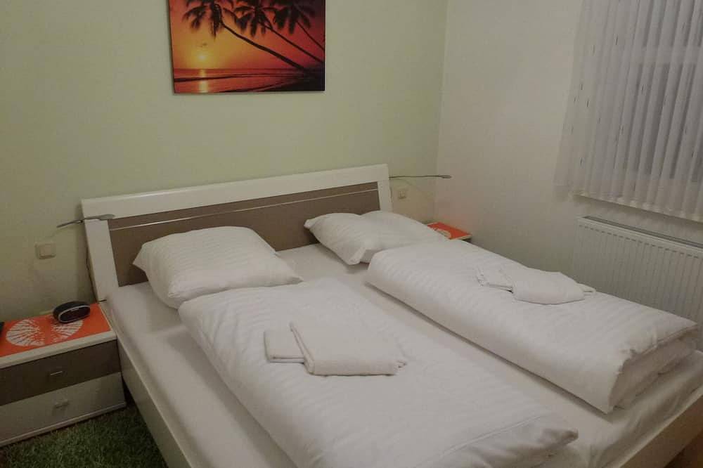 5* Ferienhaus Kathrin, 3 Minuten zum Strand & Zentrum, Sauna & Kamin in Ostseebad Zingst, Zingst