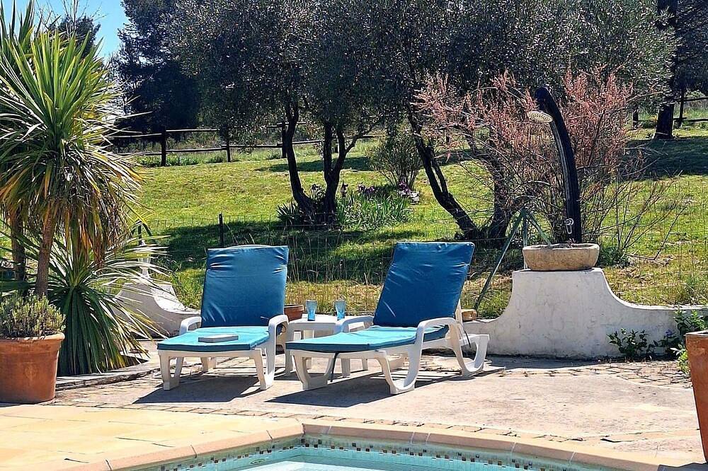 Ranch dans la Garrigue, Swimming pool in Juvignac, Montpellier region