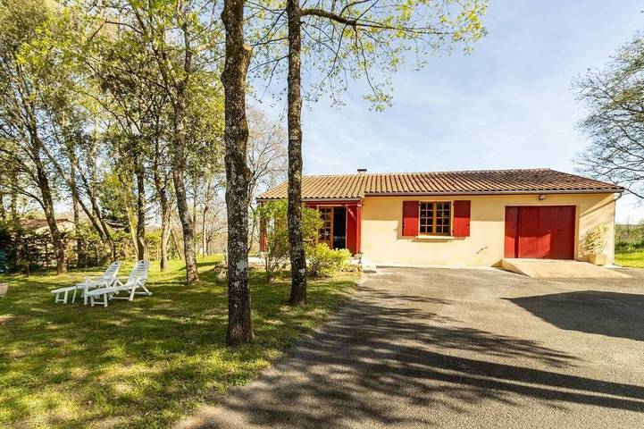 Maison de vacances pour 6 personnes, avec terrasse et jardin à Cénac-et-Saint-Julien