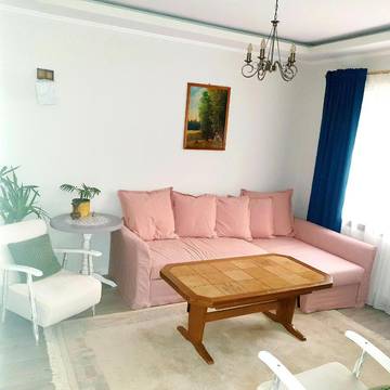 Gîte pour 5 personnes, avec jardin à Sinaia