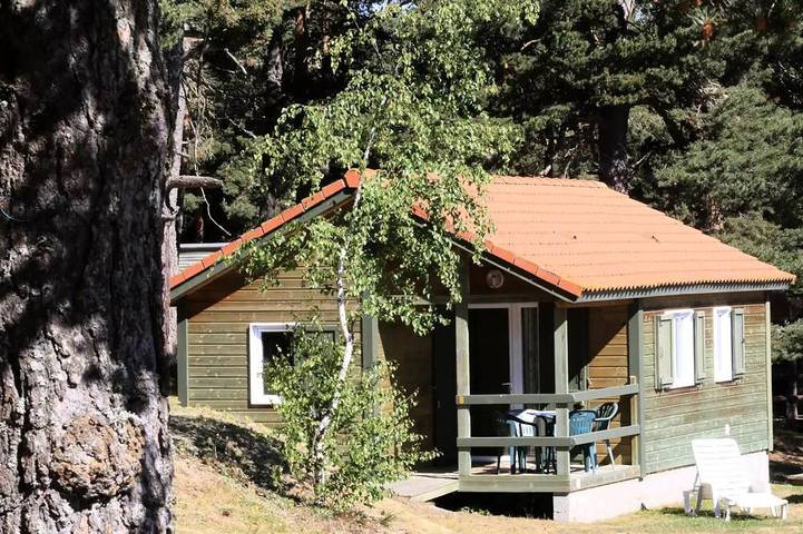 Gîte pour 5 personnes, avec Terrasse à Chastanier