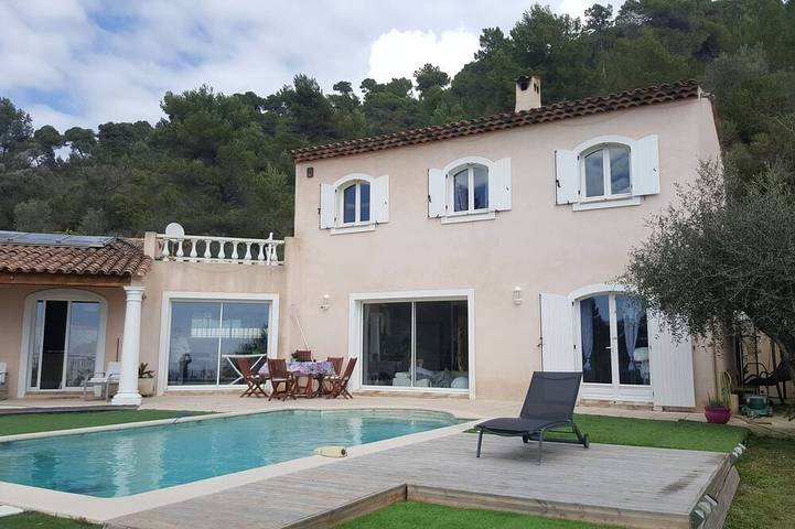 Location de vacances pour 7 personnes, avec balcon et jardin à Tourrette-Levens - 4