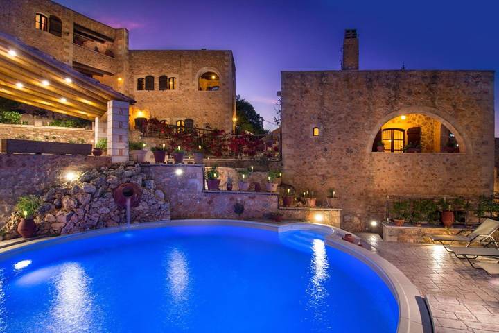 Ferienhaus für 20 Personen, mit Ausblick und Garten sowie Meerblick in Chania und Umgebung - 2