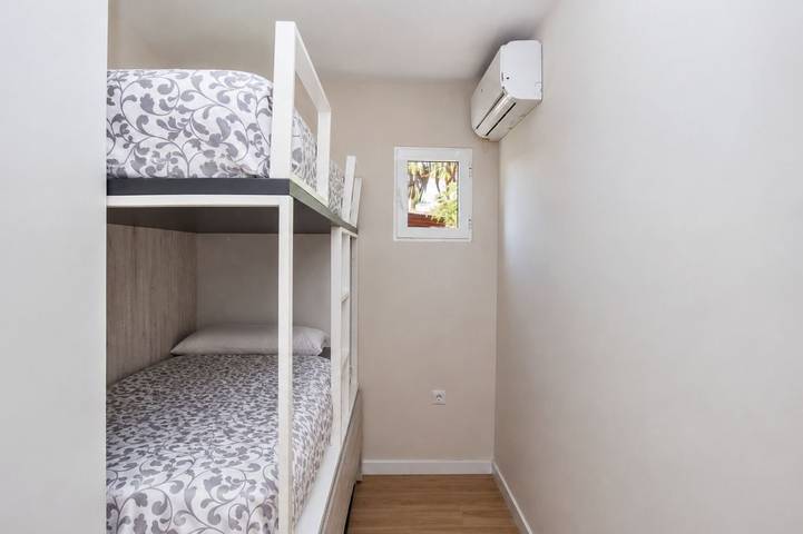Entire apartment, GuestReady - Los Tunos Barbecue and Pool in Campo Internacional, San Bartolomé de Tirajana