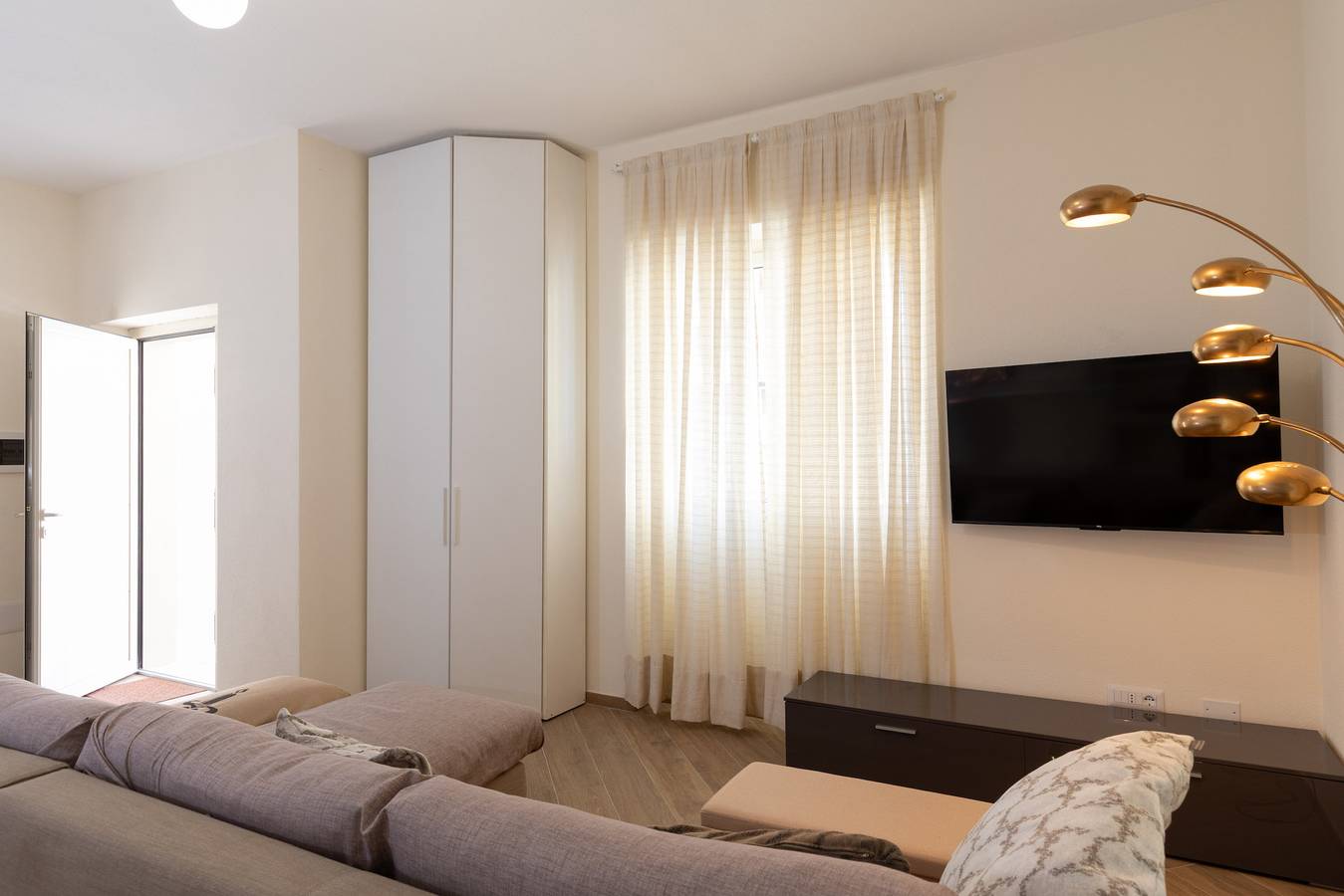 Entire apartment, Casa Marina con Patio by Wonderful Italy in Olbia, Costa Smeralda