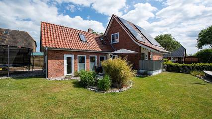 Ferienhaus für 6 Personen, mit Sauna und Garten sowie Terrasse in Avendorf