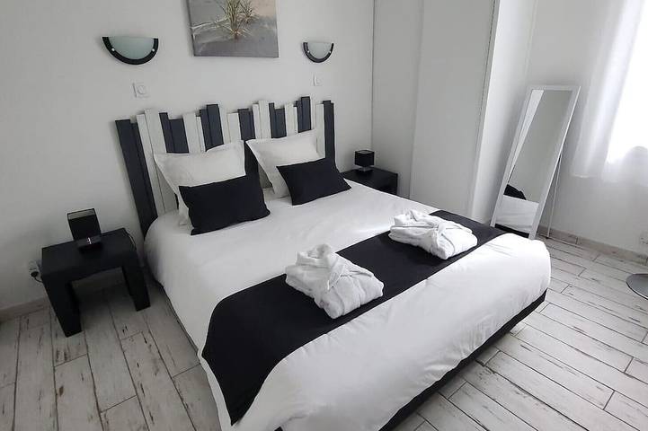 Villa pour 4 personnes, avec terrasse et jacuzzi à Mimizan - 2