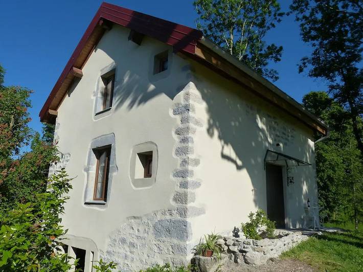 Gîte pour 6 personnes, avec Terrasse et Jardin dans Saffloz