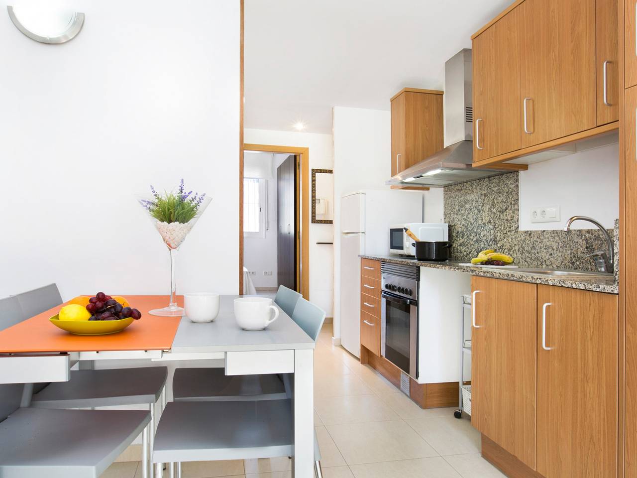 Apartamento entero, Apartamento en Lloret de Mar para 4 personas con piscina, jardín y cerca de la playa in Central Lloret de Mar, Lloret de Mar