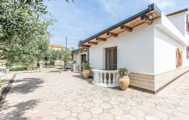 Hus för 5 Personer i Noto region, Syrakusa provins, Bild 2