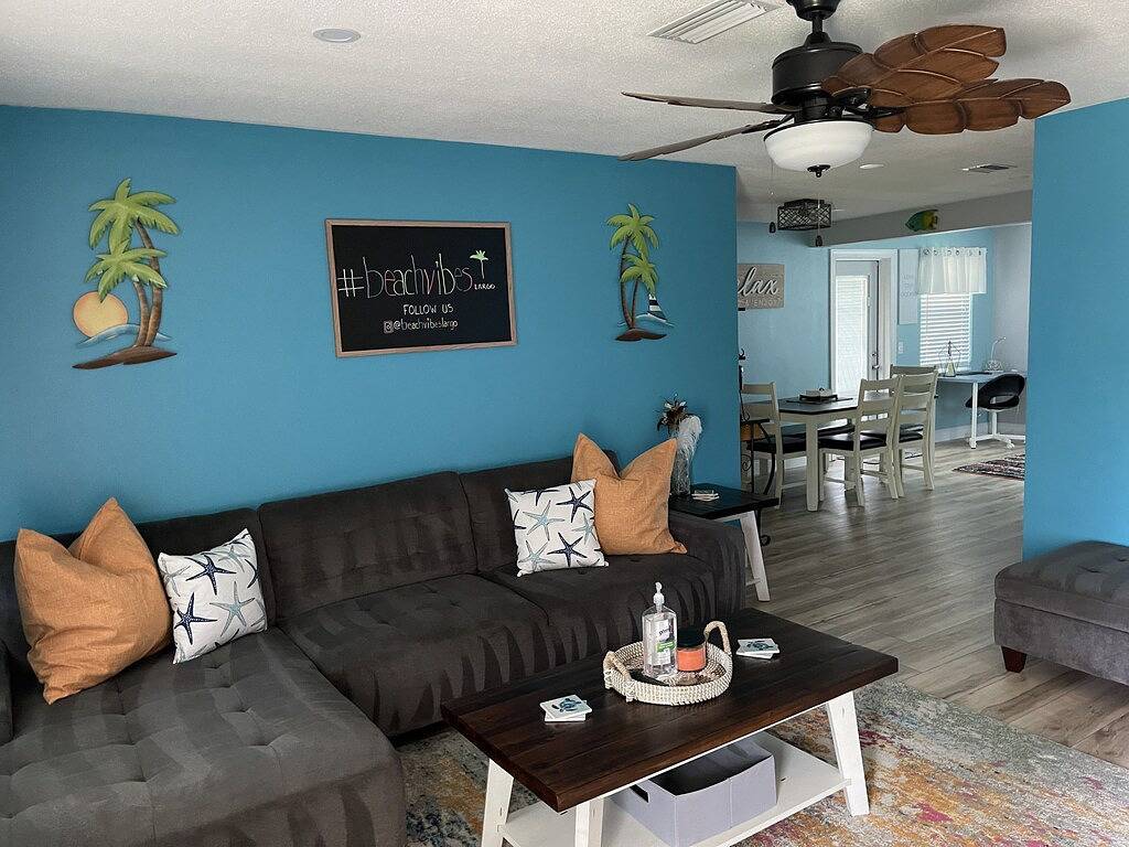 Beachvibes in Largo, Pinellas County