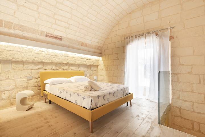 Location de vacances pour 3 personnes, avec jardin à Otranto