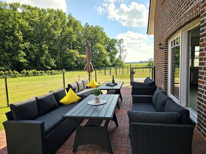 Ferienhaus für 10 Personen, mit Terrasse und Garten in Biendorf