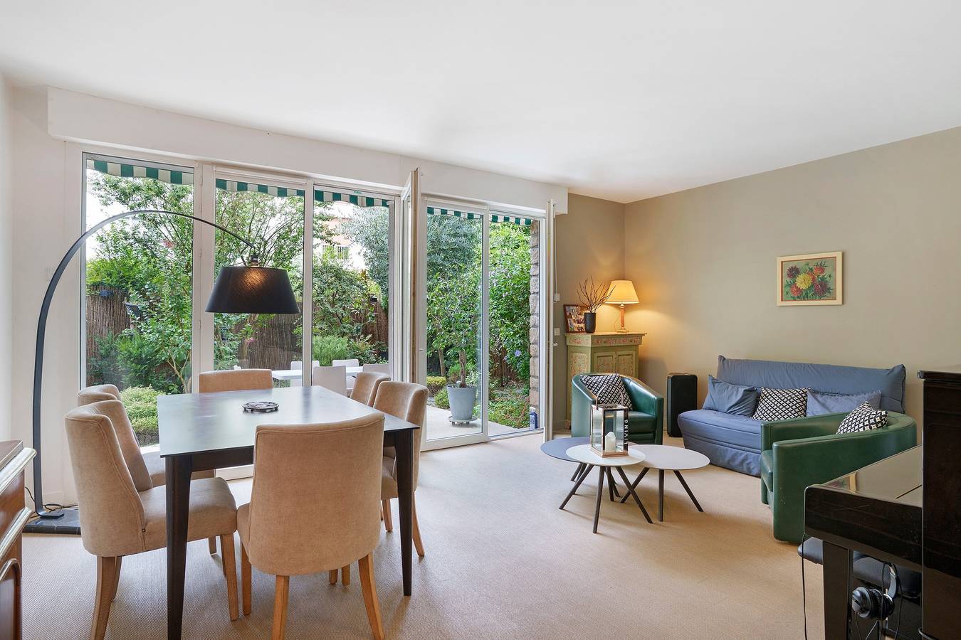 Appartement entier, Appartement "Sur Jardin Clos" avec terrasse privée, jardin privé et Wi-Fi in Saint-Cloud, Hauts-de-Seine