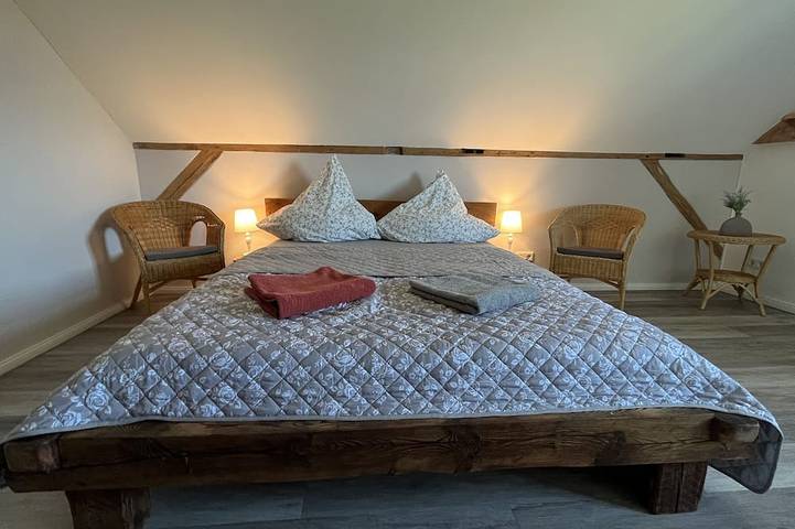 Entire apartment, Ferienwohnung auf dem Bauernhof mit Terrasse in Zahna-Elster, Fläming Heath
