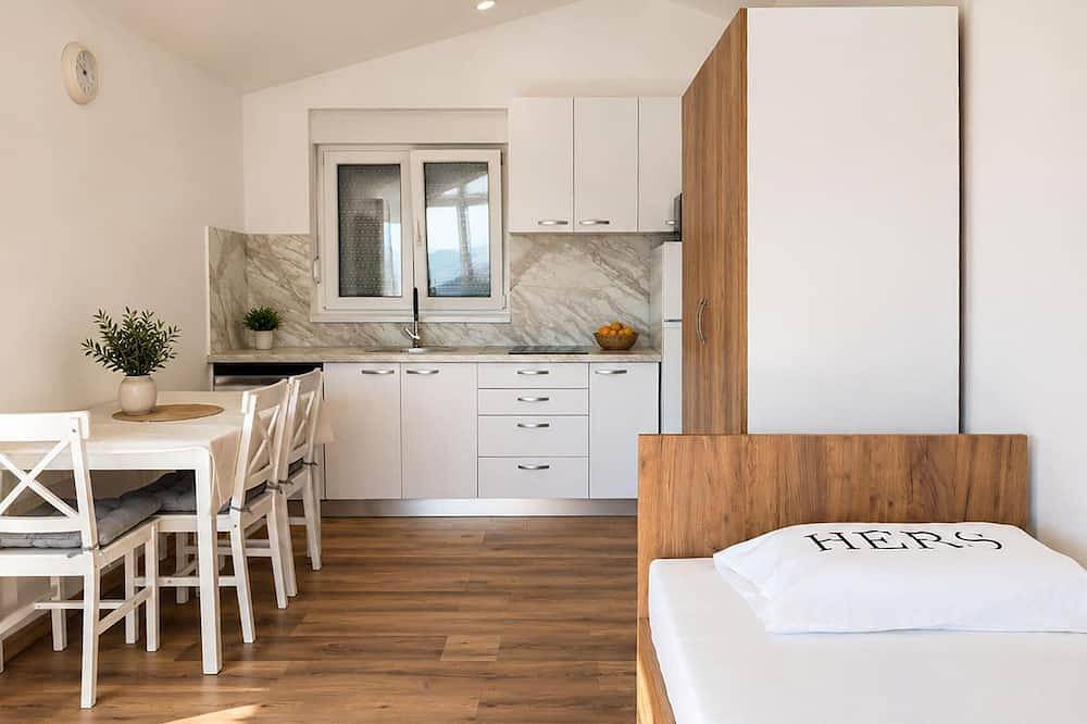 Ganze Wohnung, Stunning apartment in Smokvica with Wifi in Pag