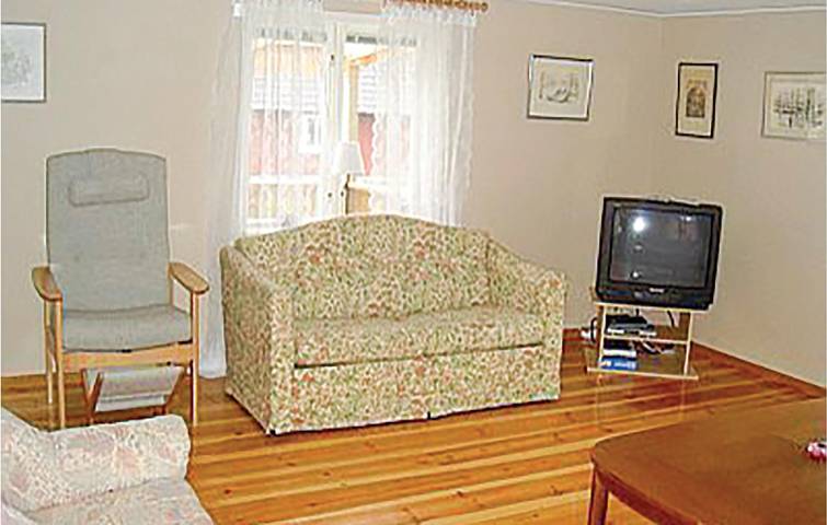 Ferienhaus für 6 Personen mit Terrasse in Ljungby, Bolmen