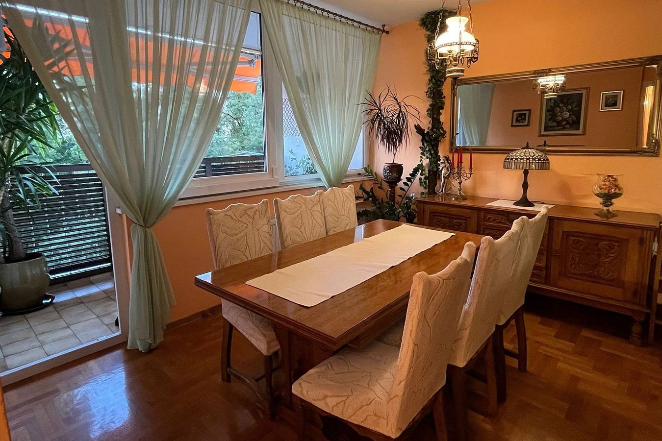 Appartement entier, One bedroom apartment with balcony and sea view Split A-24725-a in Split, Split-Dalmatie