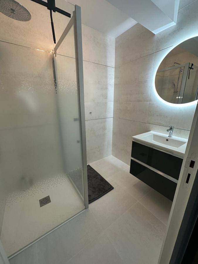 Chambre avec salle de bain privative in Sargé-lès-le-Mans, Sarthe