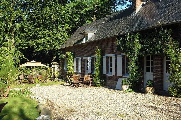 Location de vacances pour 8 personnes, avec jardin et terrasse à Sassetot-le-Mauconduit