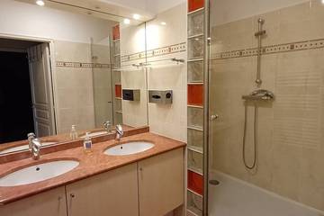 Appartement De Vacances pour 4 Personnes dans Issy-les-Moulineaux, Hauts-de-Seine, Photo 3