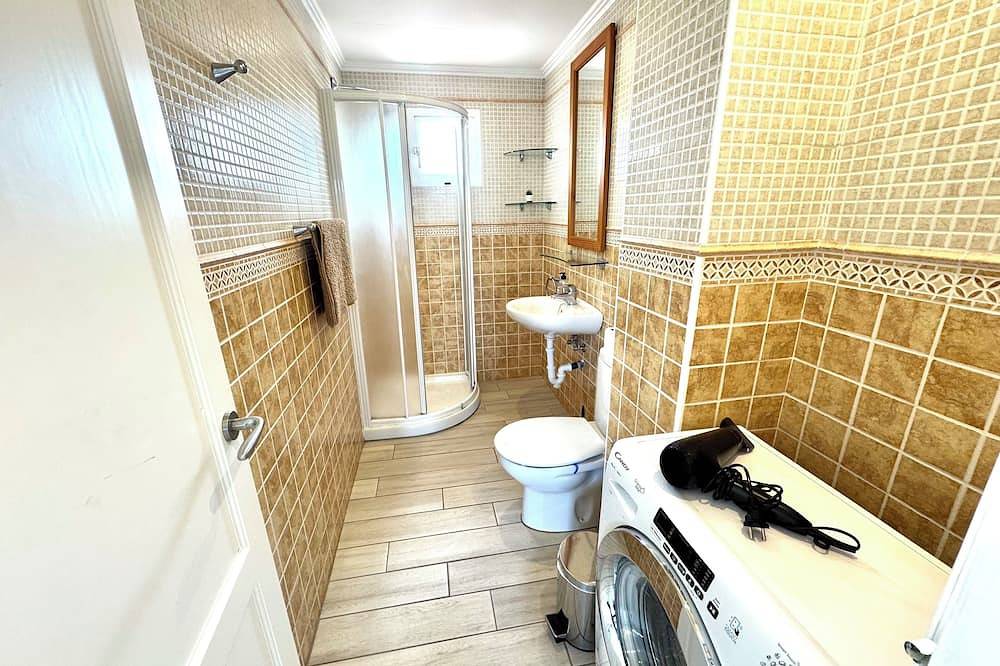 Apartamento entero, Apartamento moderno con una vista fantástica sobre la bahía. in Cala en Porter, Municipio de Alaior