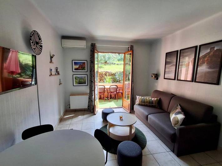 Appartement de vacances pour 4 personnes, avec terrasse et jardin