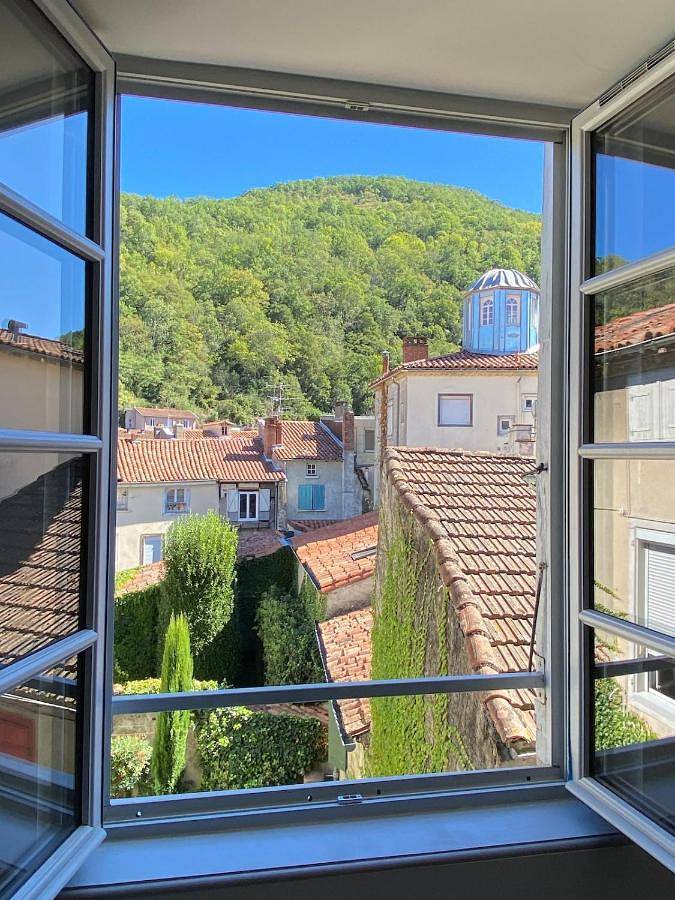 Apartamento de vacaciones para 4 personas, con terraza además de vistas y jardín - 1