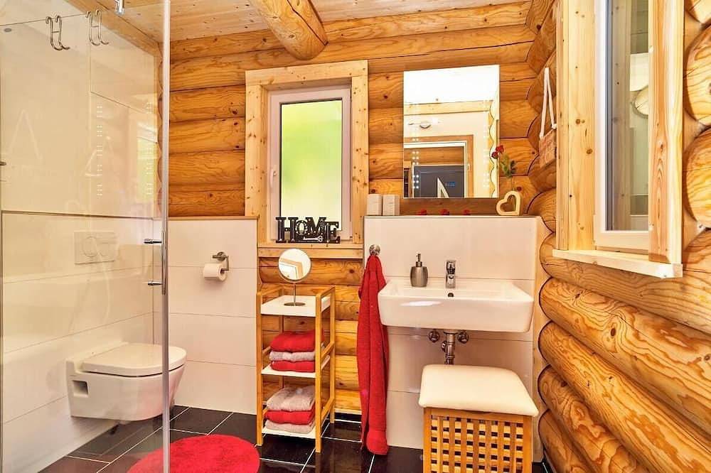 Ganze Wohnung, Chalet (90qm) für bis zu 5 Personen mit großer Wohnstube in Neuschönau, Šumava Mountains