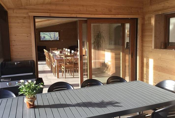 Gîte pour 14 personnes, avec Terrasse et Jardin